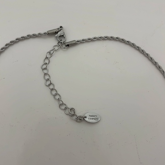 Twenty Compass thin romance necklace stainless steel - Picture 2 of 3